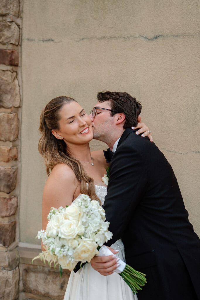 Newlywed portraits at Pinnacle Golf Club in Ohio