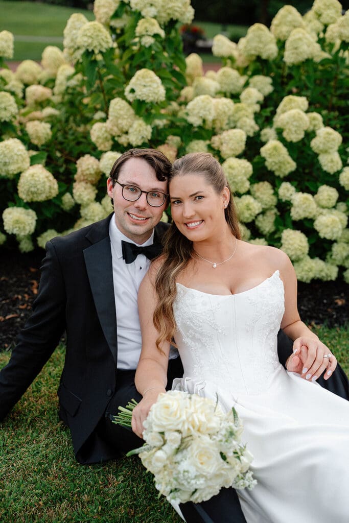 Romantic Ohio wedding photography featuring Hannah and Robert